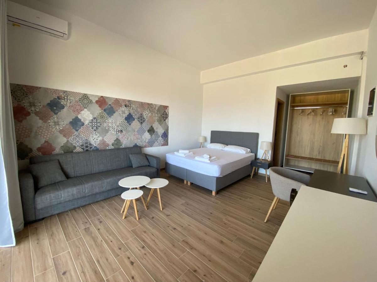 Blue Sky Apartment Frangocastelo Exterior photo
